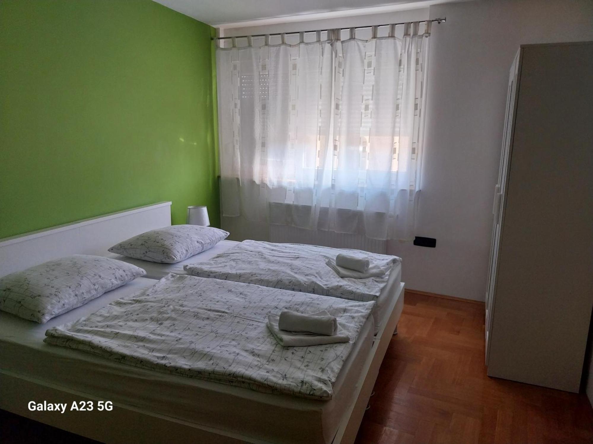 Apartman Bloom Osijek Zewnętrze zdjęcie