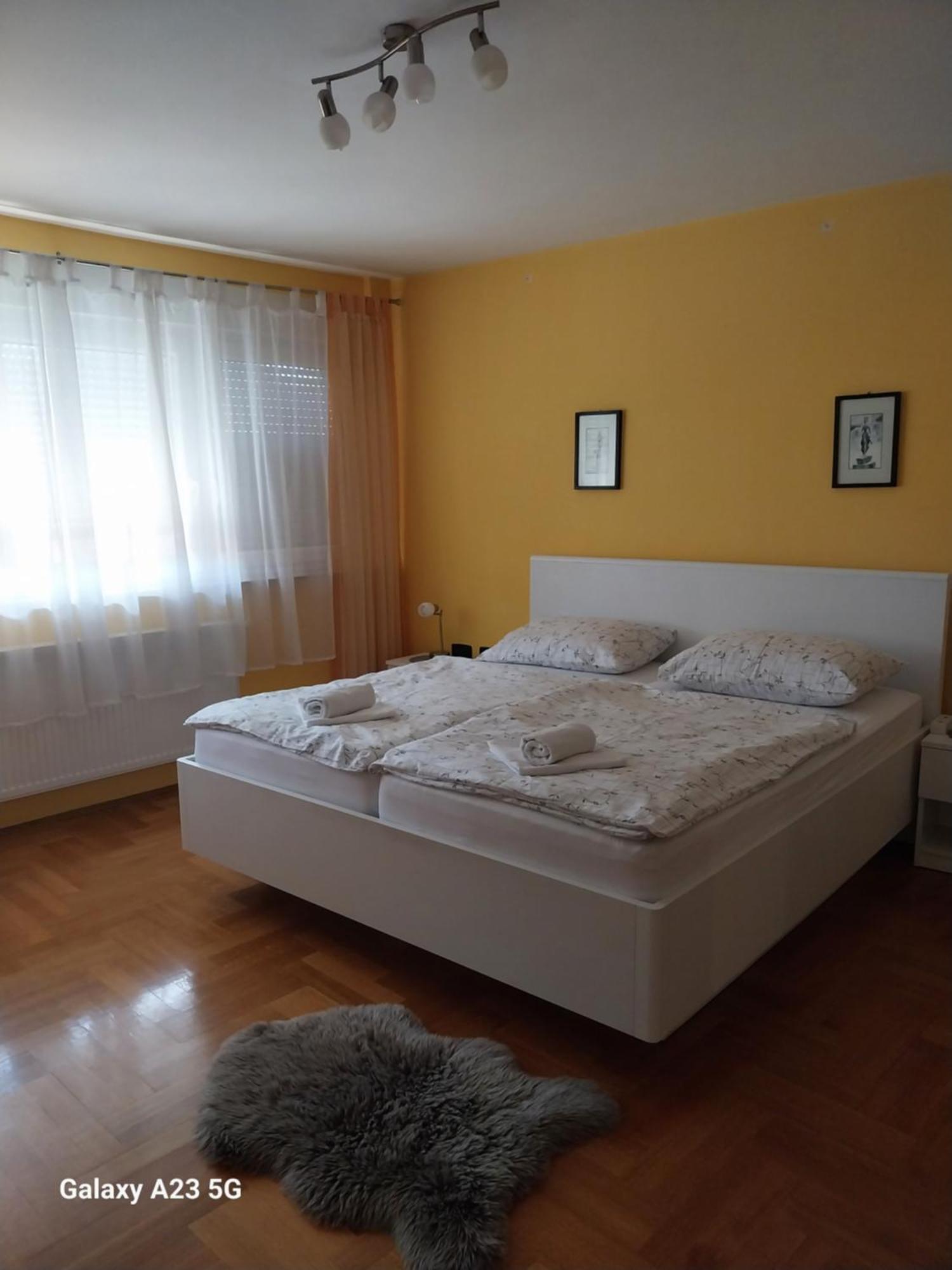 Apartman Bloom Osijek Zewnętrze zdjęcie