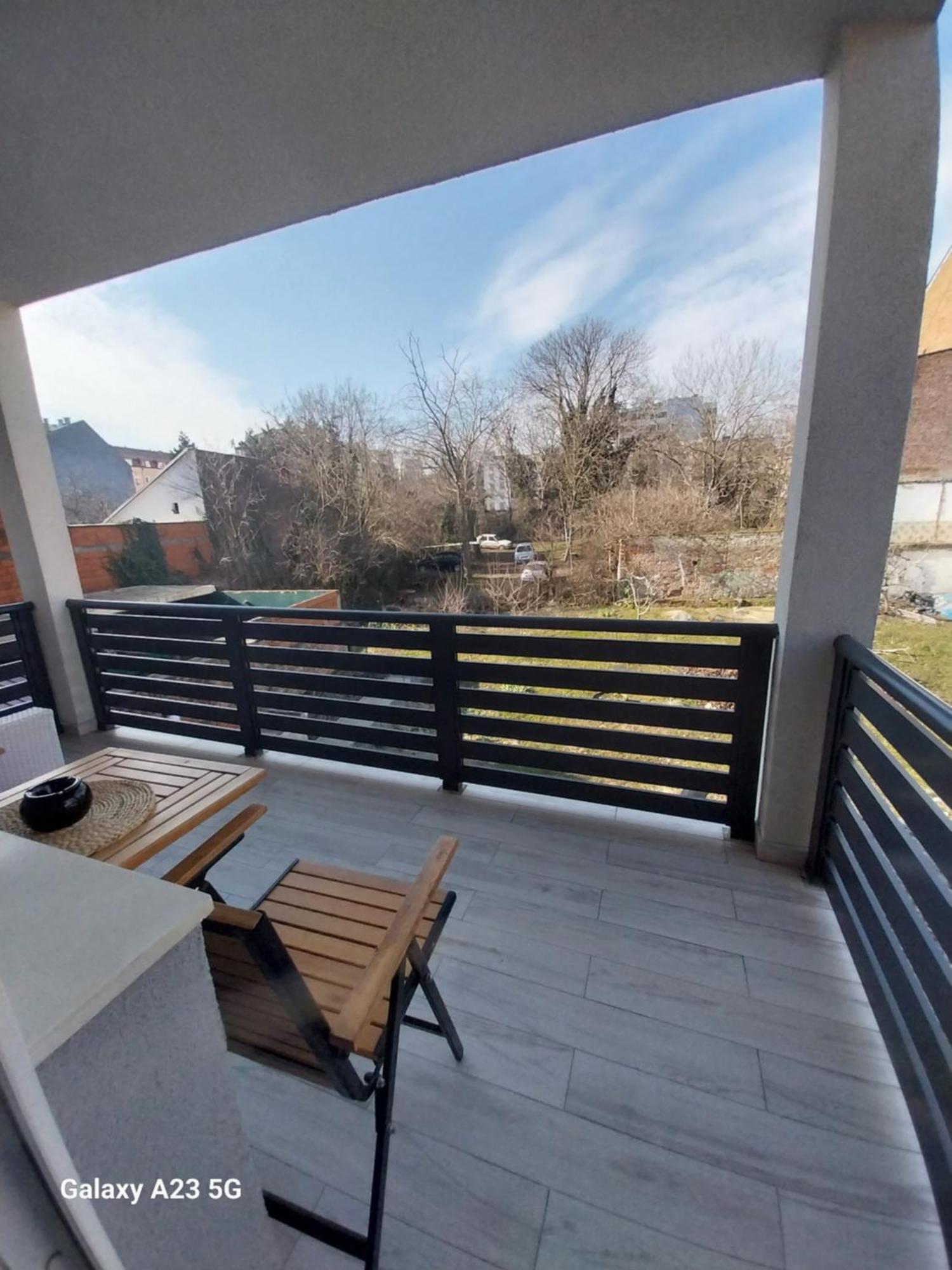 Apartman Bloom Osijek Zewnętrze zdjęcie